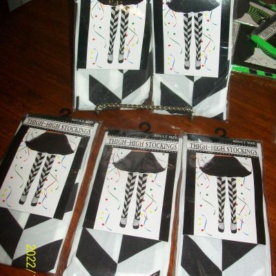 HALLOWEEN  ADULT BLACK & WHITE VERTICAL CHEVRON STRIPE THIGH HIGH STOCKINGS NWT